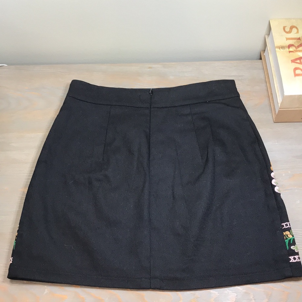 ♥️Her Entire Name Says Grace♥️…Women’s S…Bright Embroidered Mini Skirt - Picture 5 of 10